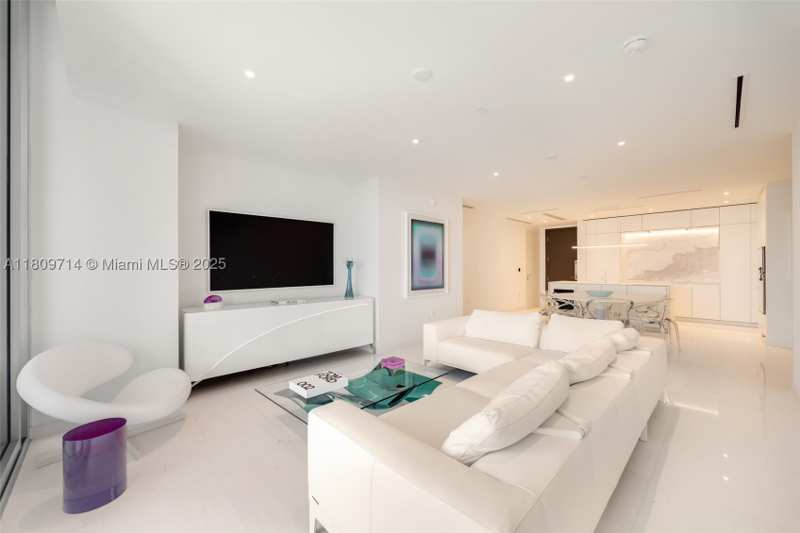 2 bedroom Condominium at 300 Biscayne Blvd Way 5205W, Aston Martin Residences, Miami — photo 1