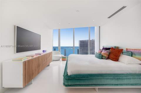 300 Biscayne Blvd Way 5205W, Miami FL - photo 11 of 40