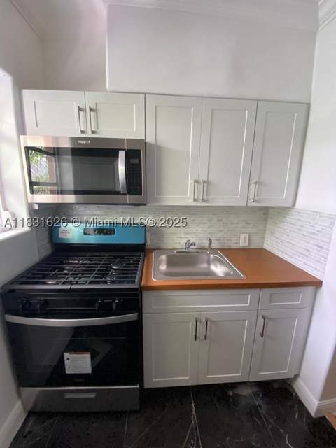 1227 Euclid Ave 6, Miami Beach FL - photo 13 of 24