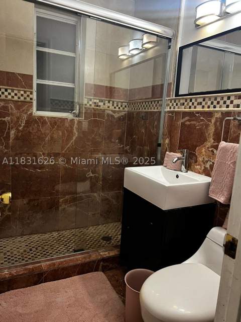 1227 Euclid Ave 6, Miami Beach FL - photo 23 of 24