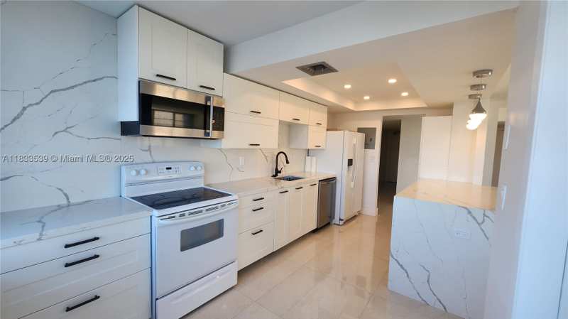 2 bedroom Condominium at 18051 Biscayne Blvd 1705, Del Prado Marina, Aventura — photo 1