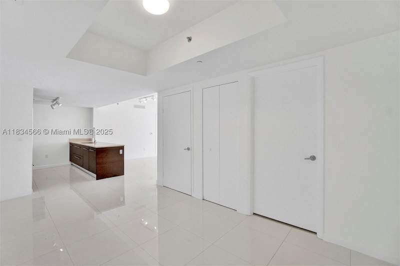 2 bedroom Condominium at 465 Brickell Ave 4505, Iconbrickell Condo No 1, Miami — photo 5