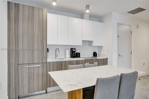 239 SW 9th St 2203, Miami FL - photo 16 of 43
