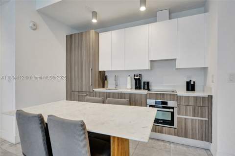 239 SW 9th St 2203, Miami FL - photo 18 of 43