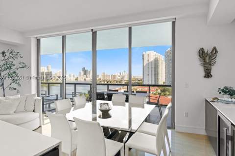 3250 NE 188th St 904, Aventura FL - photo 19 of 44