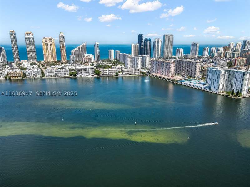 3 bedroom Condominium at 3000 Island Blvd 1103, 3000 Isl Blvd Williams Is, Aventura — photo 2