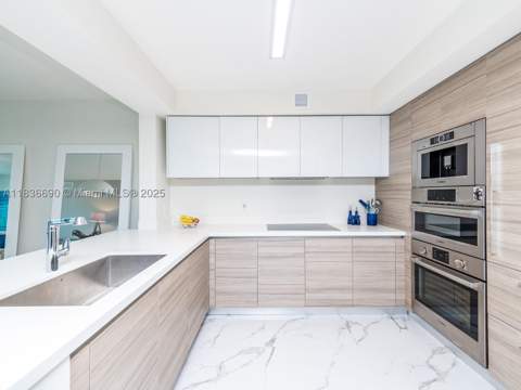 300 Sunny Isles Blvd 5-1605, Sunny Isles Beach FL - photo 15 of 74