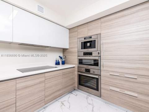 300 Sunny Isles Blvd 5-1605, Sunny Isles Beach FL - photo 16 of 74