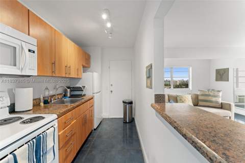 7904 West Dr 901, North Bay Village FL - photo 10 of 19