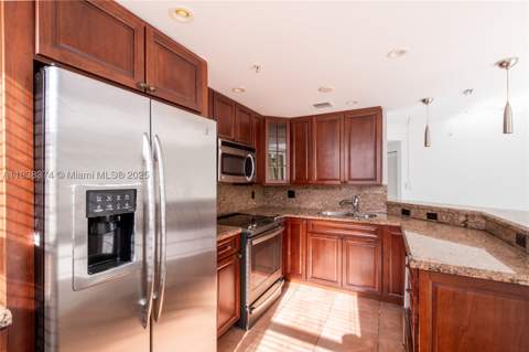 10140 W Bay Harbor Dr 201A, Bay Harbor Islands FL - photo 17 of 34