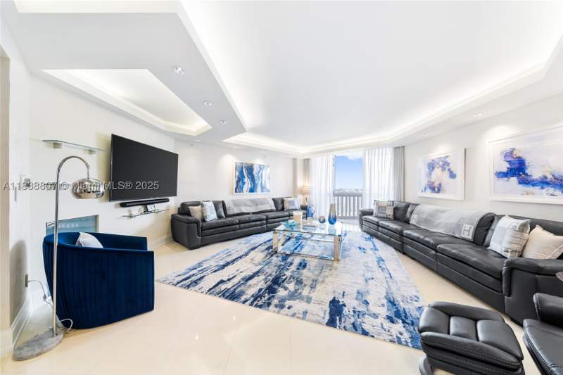 3 bedroom Condominium at 2000 Island Blvd 2409, 2000 Isl Blvd Williams Is, Aventura — photo 2