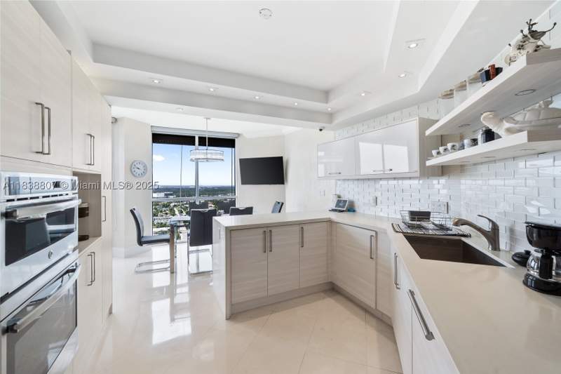 3 bedroom Condominium at 2000 Island Blvd 2409, 2000 Isl Blvd Williams Is, Aventura — photo 5