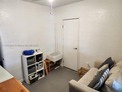 3521 E 8th Ave, Hialeah FL - photo 8 of 67