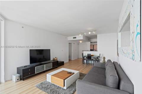 335 S Biscayne Blvd 3410, Miami FL - photo 21 of 68