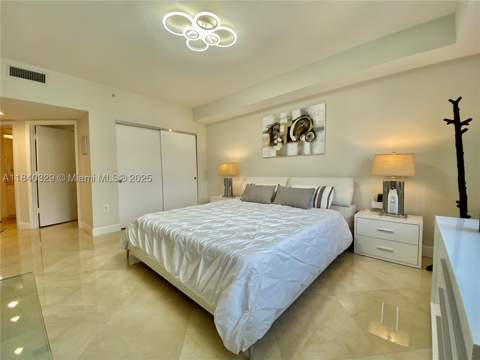 19900 E Country Club Dr 1220, Aventura FL - photo 12 of 24