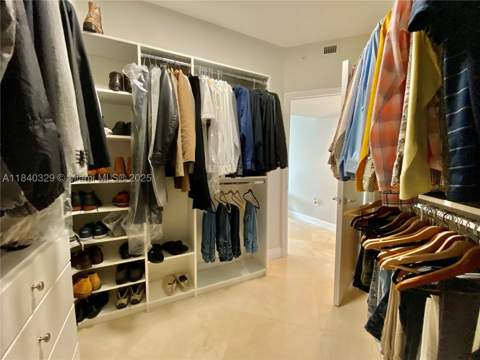 19900 E Country Club Dr 1220, Aventura FL - photo 13 of 24
