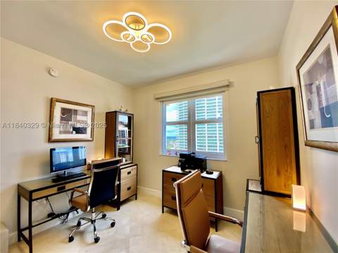 19900 E Country Club Dr 1220, Aventura FL - photo 20 of 24