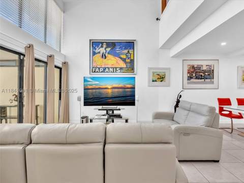 19200 NE 25th Ave 323C, Miami FL - photo 11 of 54