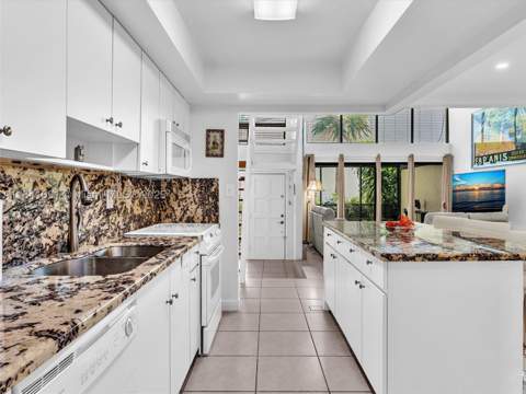 19200 NE 25th Ave 323C, Miami FL - photo 22 of 54