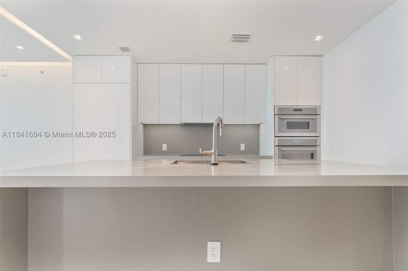 3 bedroom Condominium at 700 NE 24 St 5005, Aria Reserve Miami South T, Miami — photo 3