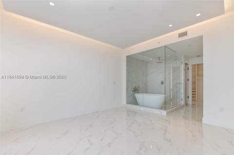 700 NE 24 St 5005, Miami FL - photo 7 of 31