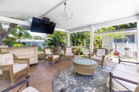 19521 SW 128th Ct, Miami FL - photo 8 of 27