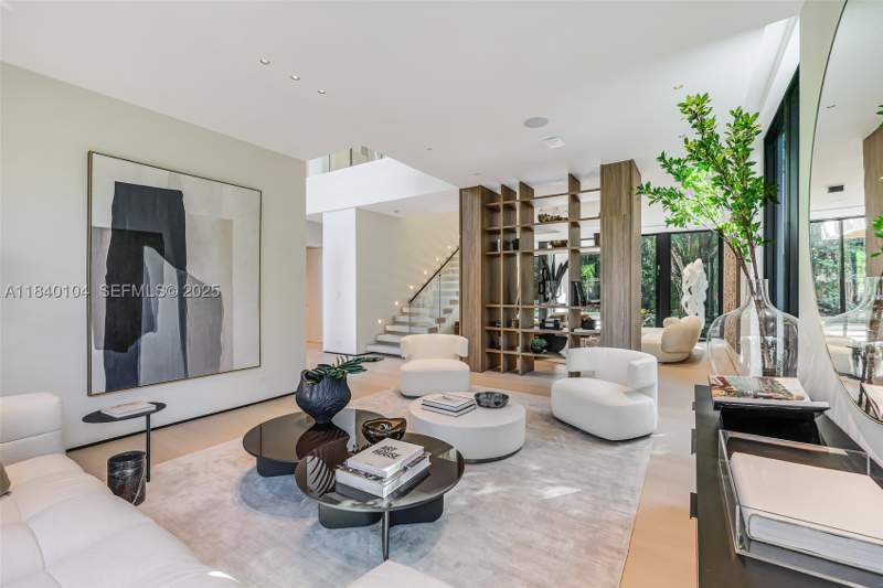 7 bedroom SingleFamilyResidence at 3860 Little Ave, Ye Little Wood Estates, Miami — photo 3