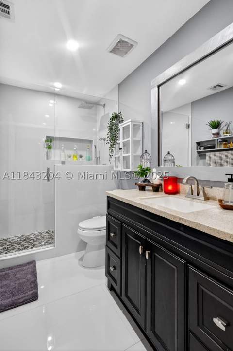 7291 NW 173rd Dr 100, Hialeah FL - photo 9 of 33