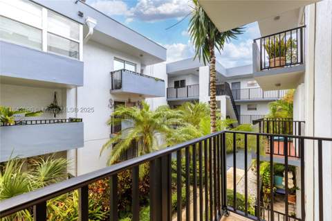 2465 SW 18th Avenue 3208, Miami FL - photo 7 of 12