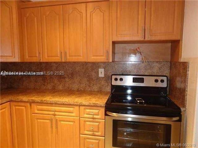 2 bedroom Condominium at 15225 NE 6th Ave B207, Ola Condo, Miami — photo 3