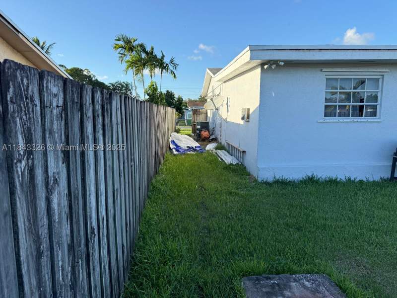3 bedroom SingleFamilyResidence at 15400 SW 305th St, 21st Century Homes 4th SE, Homestead — photo 4