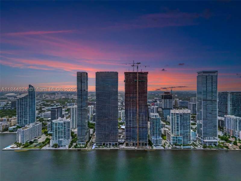 2 bedroom Condominium at 700 NE 24 Street 3806, Aria Reserve Miami, Miami — photo 4