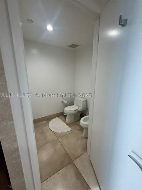 17001 Collins Ave 1002, Sunny Isles Beach FL - photo 12 of 33