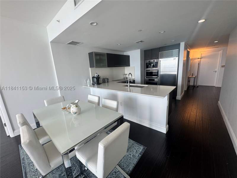 1 bedroom Condominium at 17001 Collins Ave 1002, Jade Beach Condo, Sunny Isles Beach — photo 2