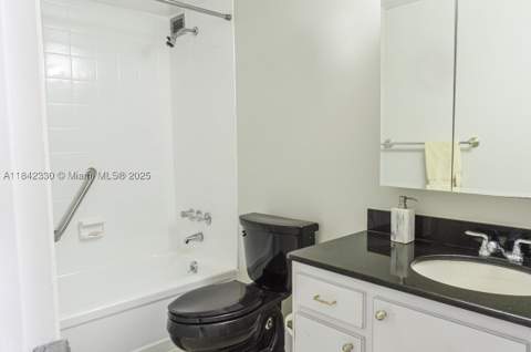 2780 NE 183rd St 1001, Aventura FL - photo 10 of 16