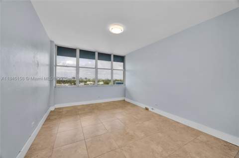 7441 Wayne Ave 15E, Miami Beach FL - photo 8 of 29