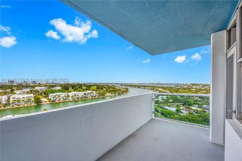 7441 Wayne Ave 15E, Miami Beach FL - photo 9 of 29