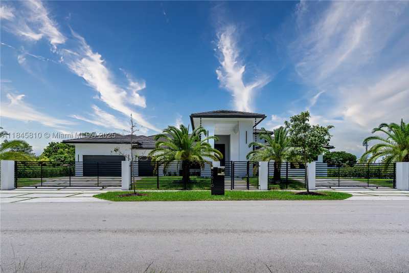 5 bedroom SingleFamilyResidence at 2610 SW 130th Ave, J G Heads Farms Unit A, Miami — photo 1