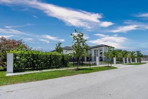 2610 SW 130th Ave, Miami FL - photo 12 of 78