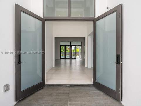 2610 SW 130th Ave, Miami FL - photo 17 of 78