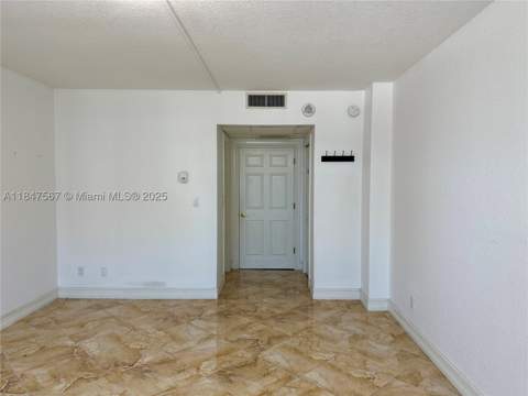 19380 Collins Ave 802, Sunny Isles Beach FL - photo 16 of 44