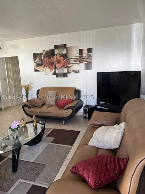 71 NW 76th St 5, Miami FL - photo 7 of 19