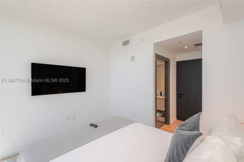 398 NE 5th St 4417, Miami FL - photo 24 of 39