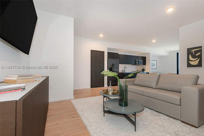 2 bedroom Condominium at 398 NE 5th St 4417, Map Of Miami Dade Co. FL., Miami — photo 5