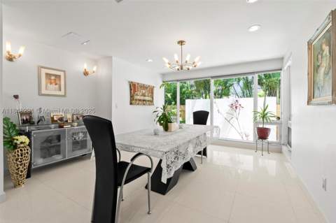 5045 SW 67th Ave, South Miami FL - photo 10 of 55