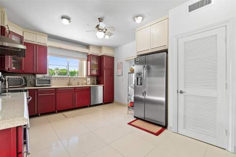 5045 SW 67th Ave, South Miami FL - photo 12 of 55