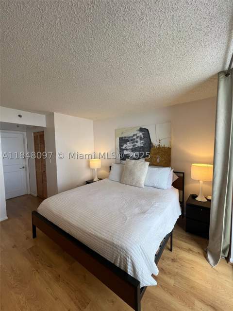 540 Brickell Key Dr 1524, Miami FL - photo 16 of 46