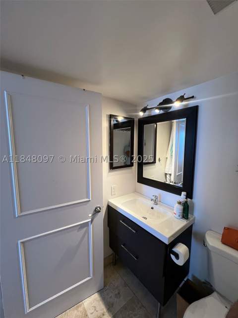 540 Brickell Key Dr 1524, Miami FL - photo 24 of 46