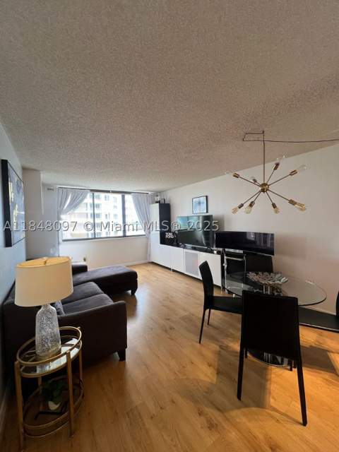 540 Brickell Key Dr 1524, Miami FL - photo 7 of 46