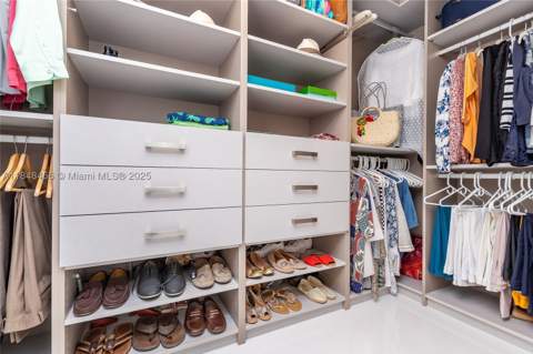 16385 Biscayne Blvd 1503 +2Parking, North Miami Beach FL - photo 22 of 64
